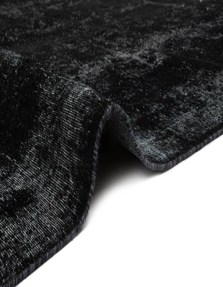 Detail image of  9' 4 x 12' 7 Vintage Royal Rug