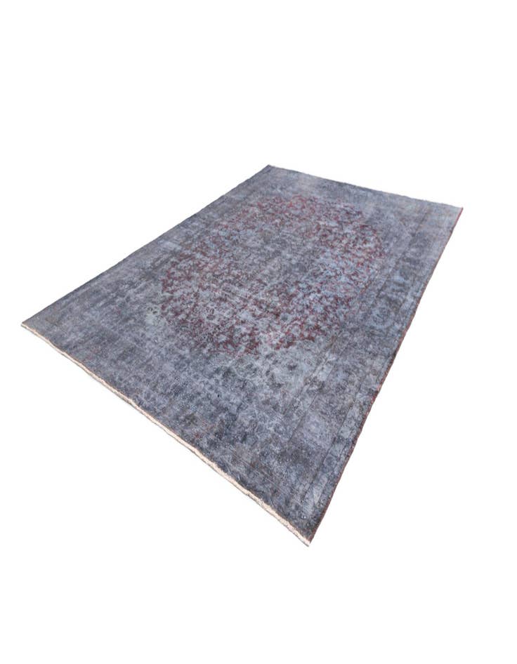 Detail image of  9' 6 x 12' 7 Vintage Royal Wool Rug