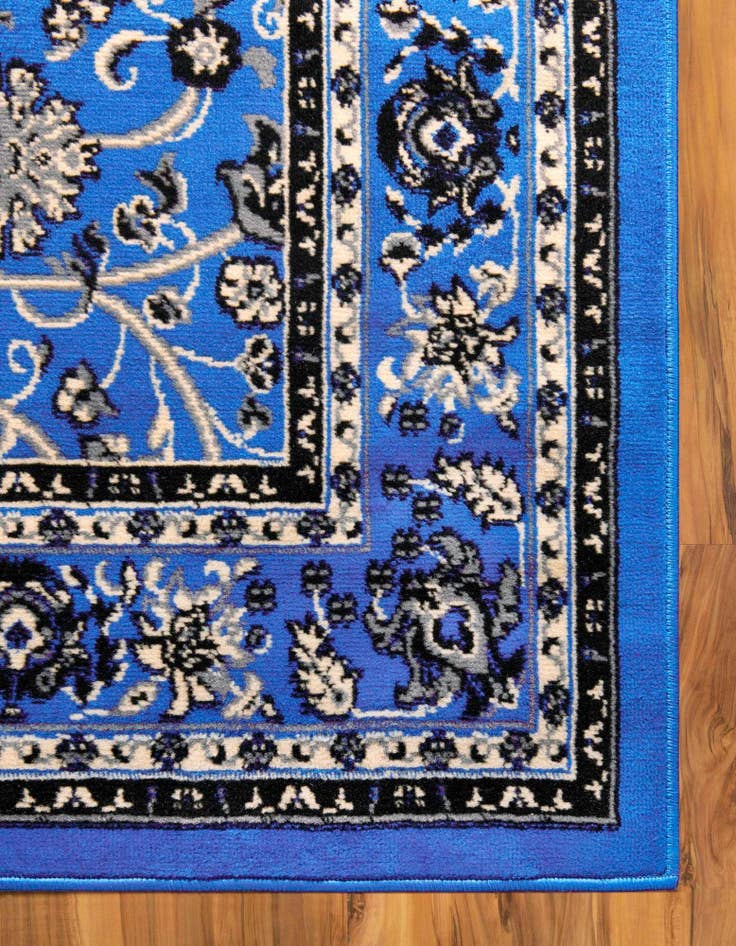 Detail image of  6' x 9' Yasmin Rug