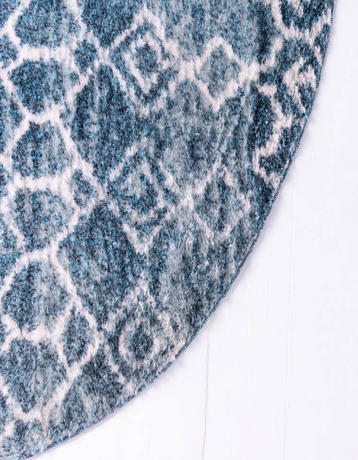 Detail image of  4' 7 x 4' 7 Artemis Round Rug