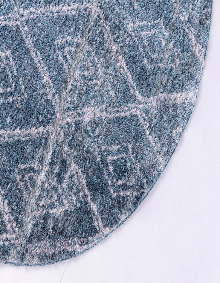 Detail image of  4' 7 x 4' 7 Artemis Round Rug