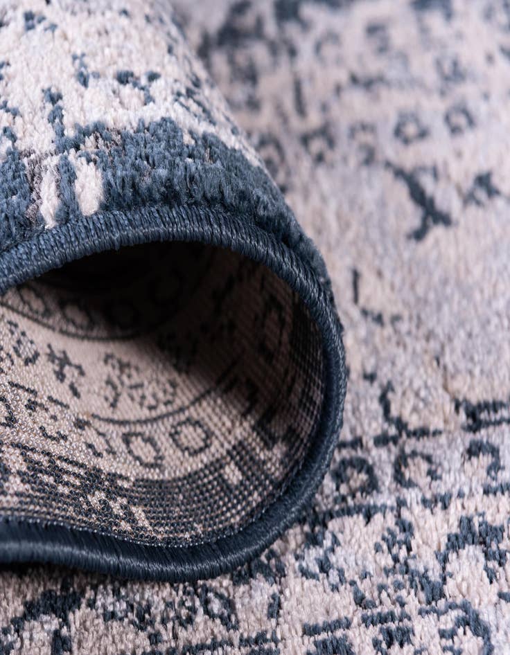 Detail image of  3' 3 x 3' 3 Estate Round Rug