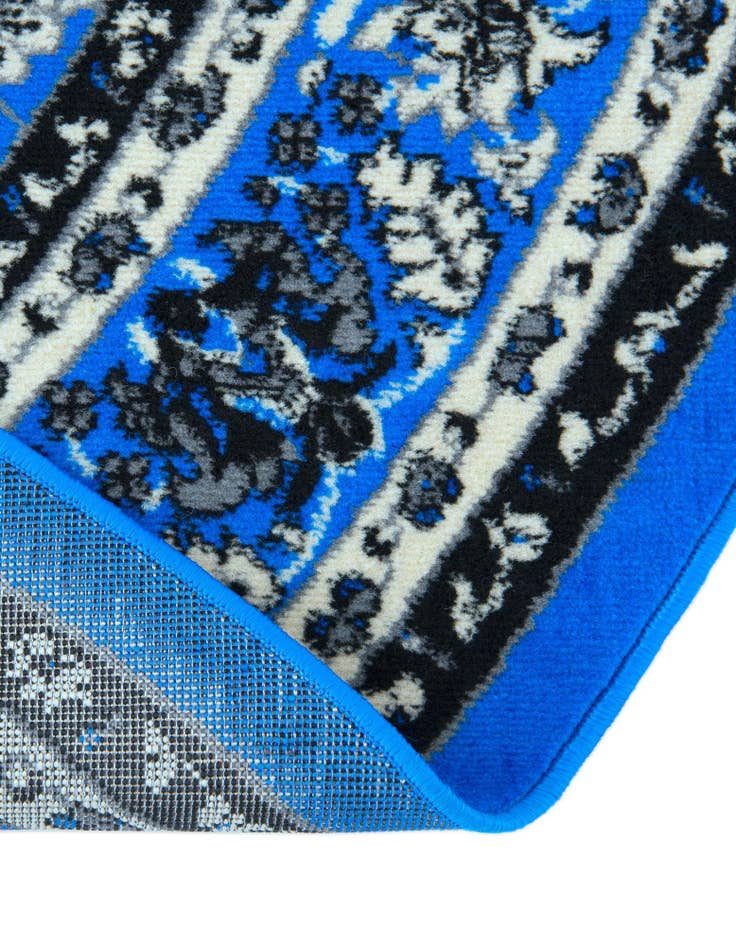 Detail image of  7' 10 x 7' 10 Yasmin Round Rug