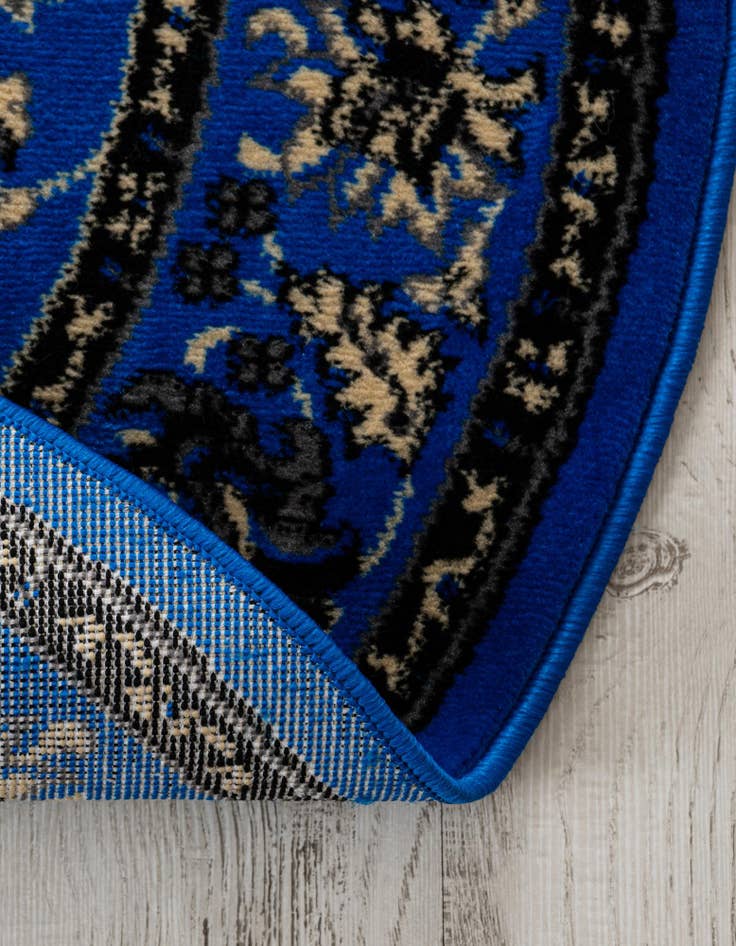 Detail image of  7' 10 x 7' 10 Yasmin Round Rug