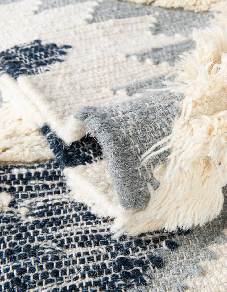 Detail image of  2' 2 x 8' 2  Hand Woven Arizona Wool Runner Rug