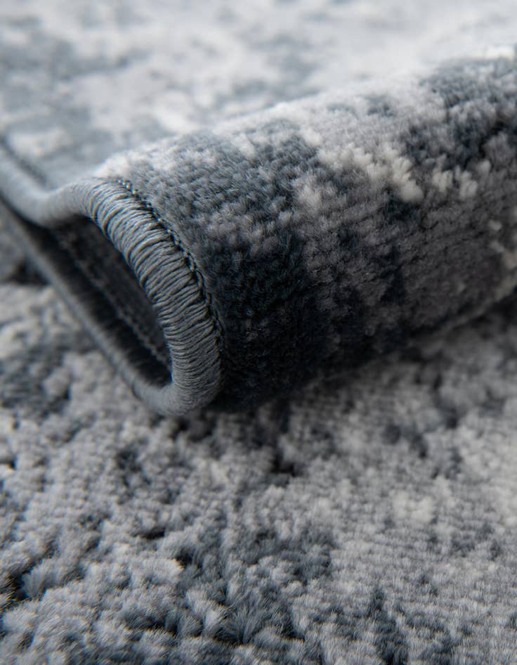 Detail image of  2' x 6' 9 Eliza Runner Rug