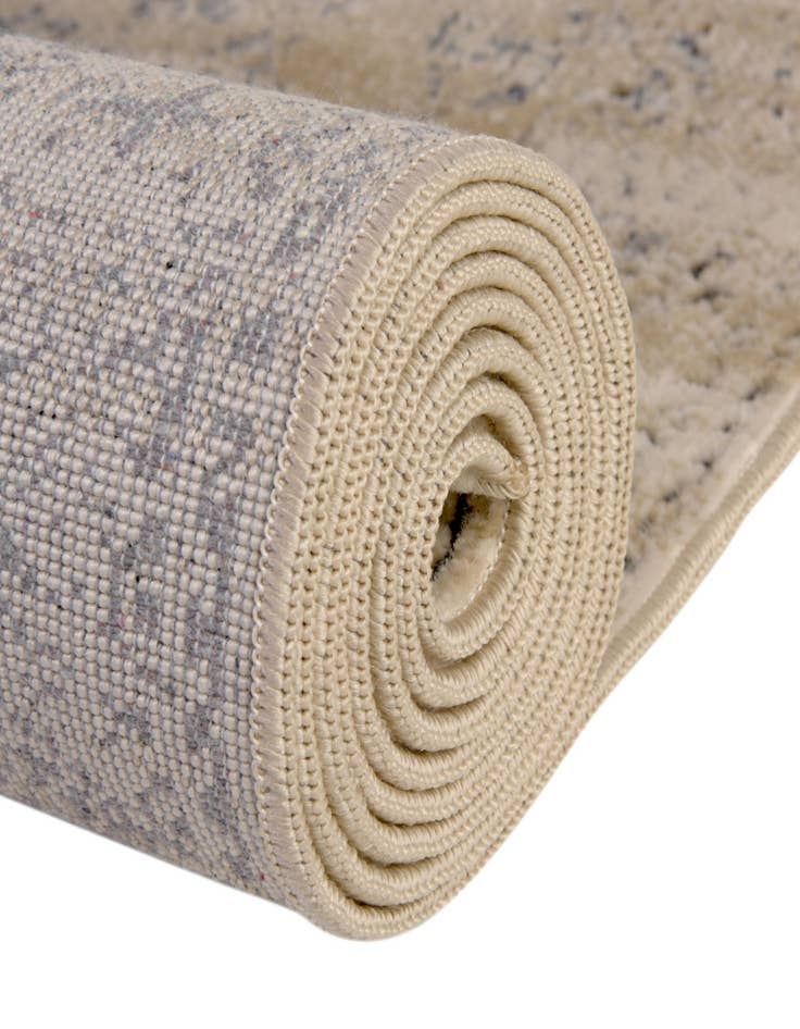 Detail image of  2' 7 x 10' Eliza Runner Rug