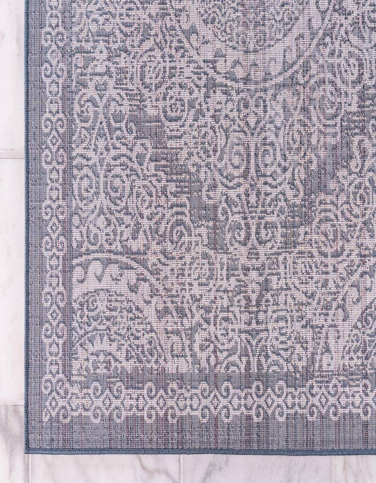 Detail image of 2' 2 x 6' Estate Runner Rug