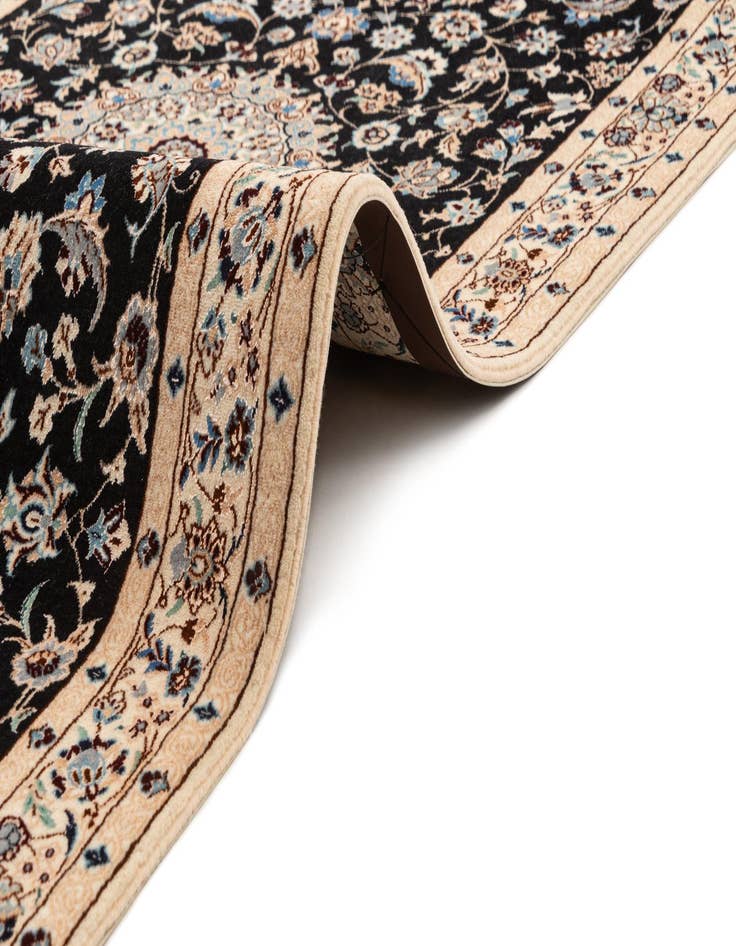 Detail image of  2' 6 x 9' 10 Nain Runner Rug