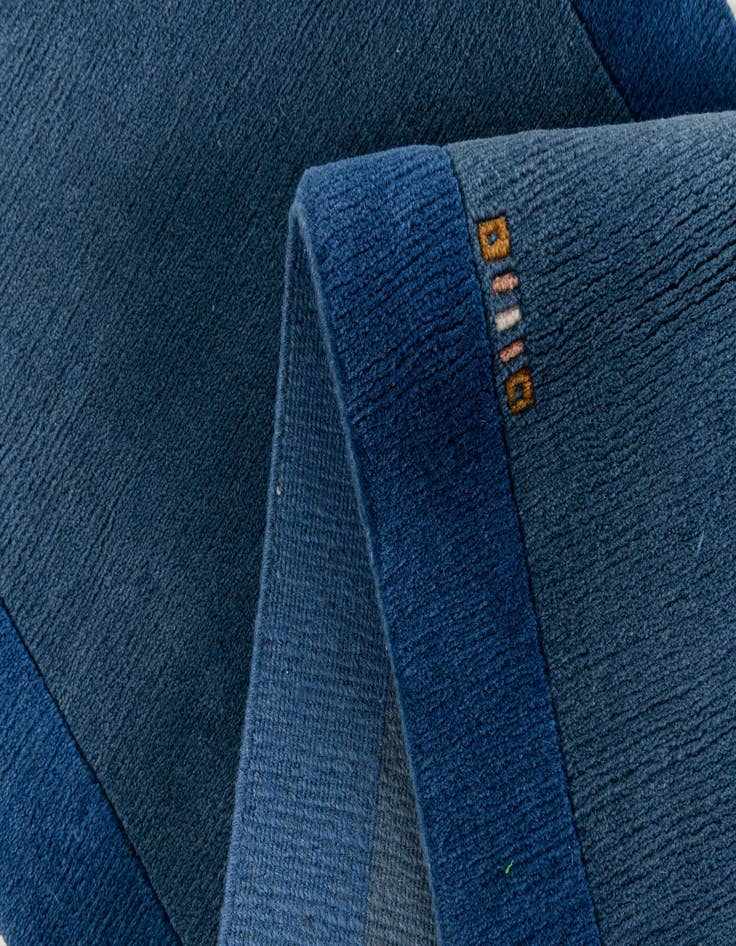 Detail image of  2' 4 x 9' 9  Hand Knotted Nepal Wool Runner Rug