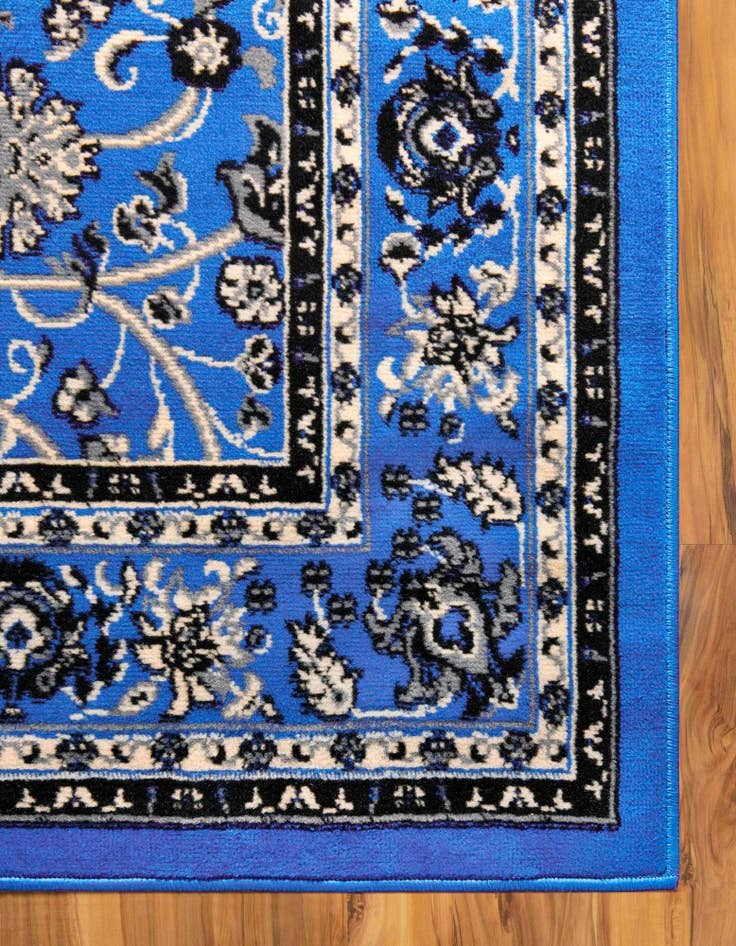 Detail image of  2' 7 x 10' Yasmin Runner Rug