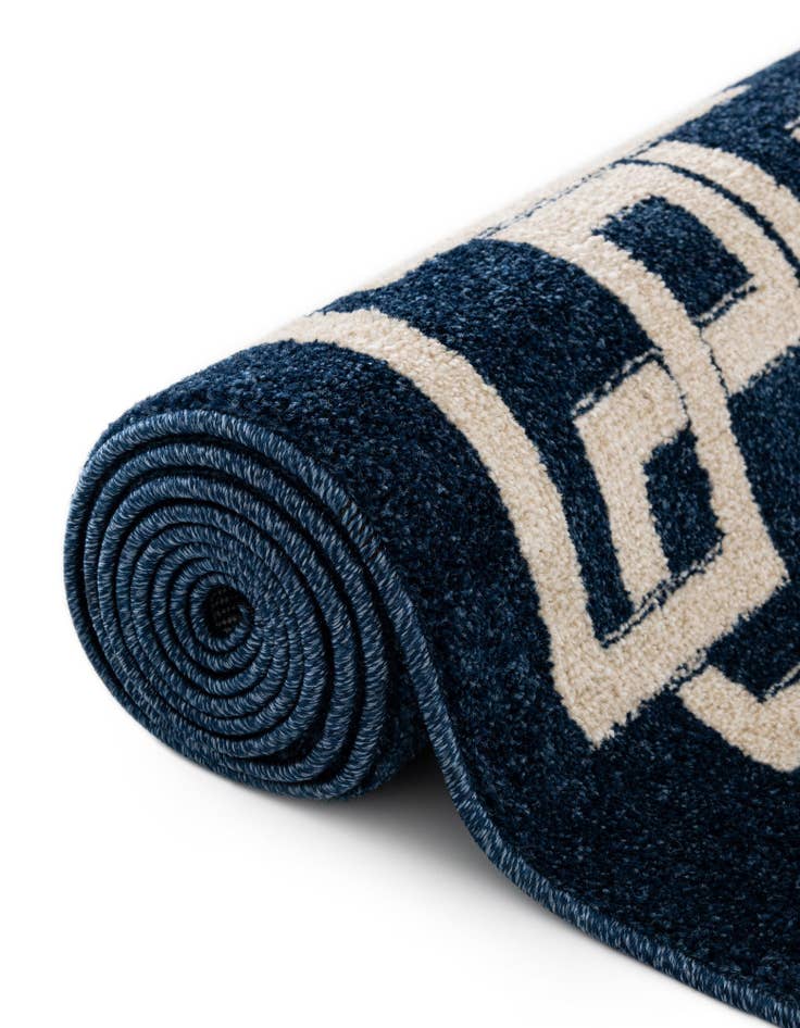 Detail image of  7' 10 x 7' 10 Hera Square Rug