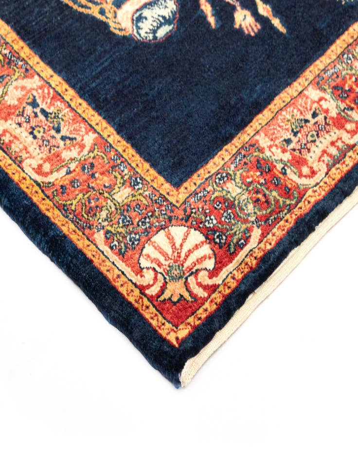 Detail image of  4' 6 x 4' 6 Luribaft Wool Square Rug