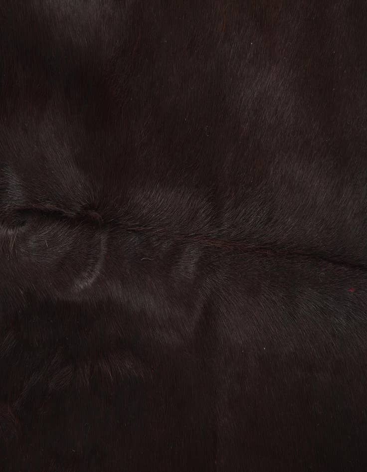 Detail image of  4' x 4' 10 Cowhide Freeform Rug