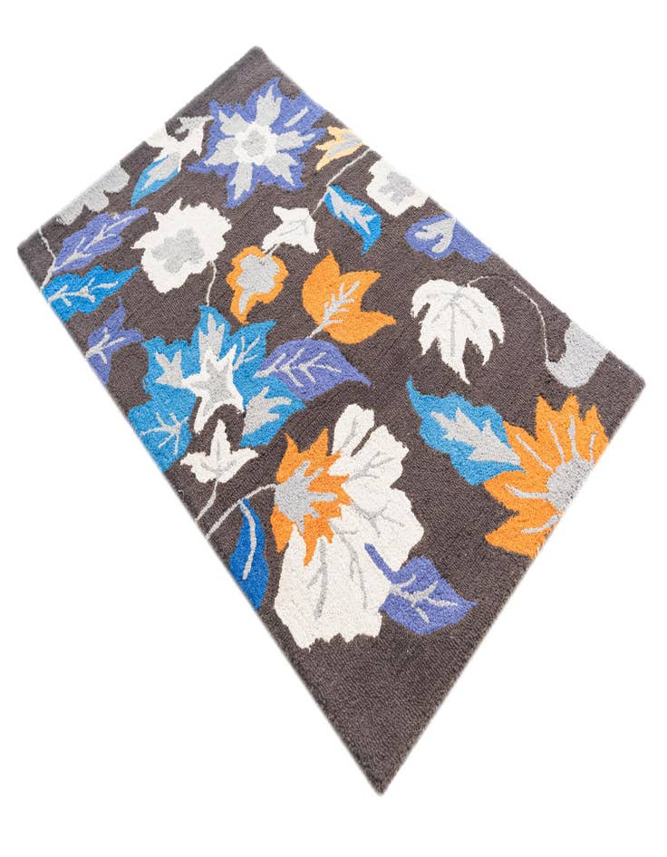 Detail image of  3' 1 x 5' Agra Rug