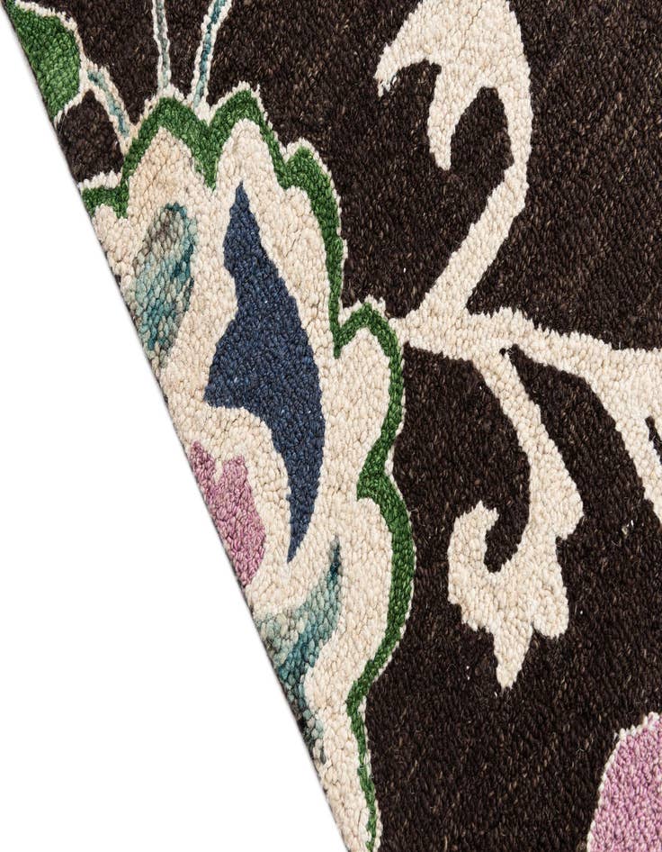 Detail image of  3' x 5' Agra Rug