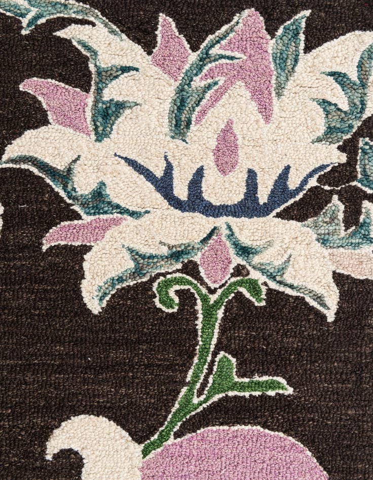 Detail image of  3' x 5' Agra Rug