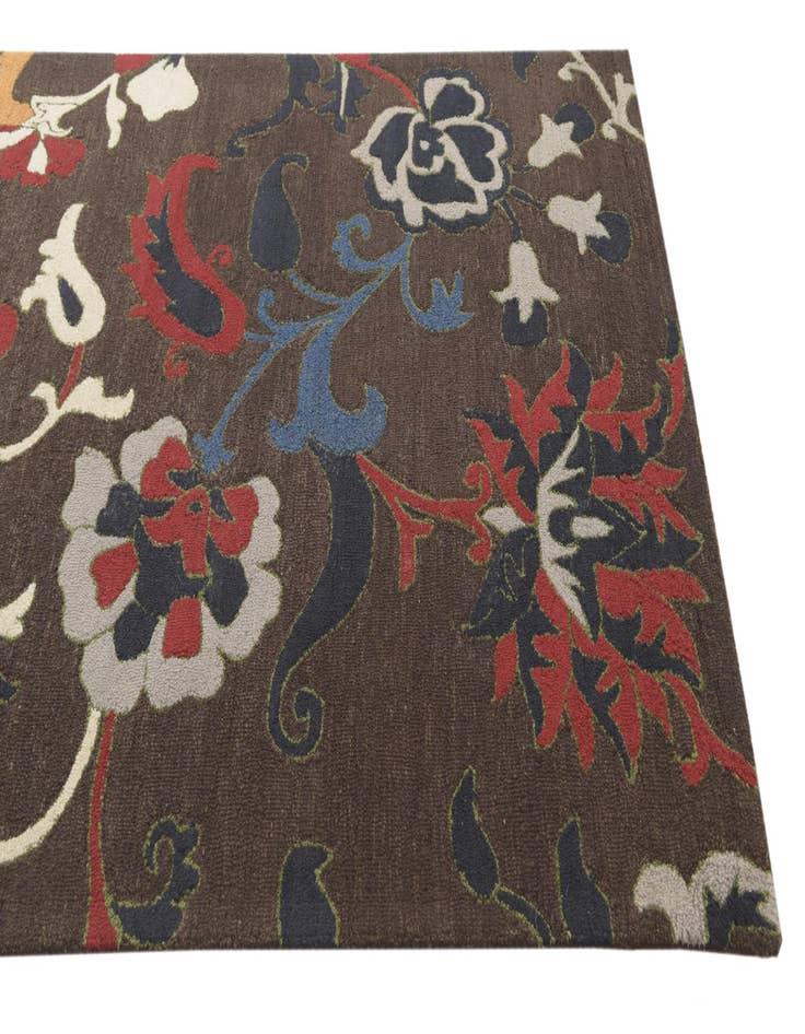 Detail image of  5' x 7' 10 Agra Wool Rug