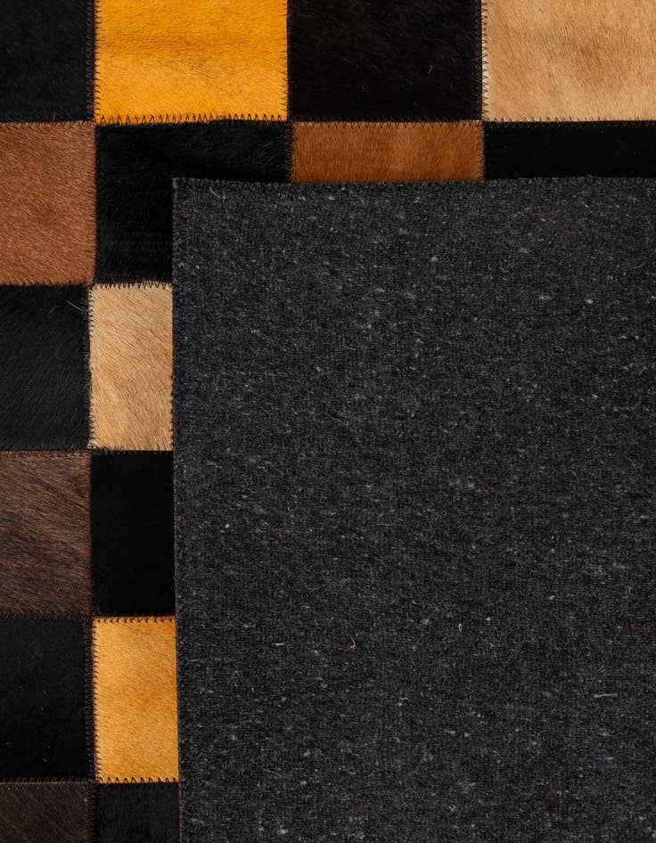 Detail image of  5' 2 x 8' Cowhide - Patchwork Rug