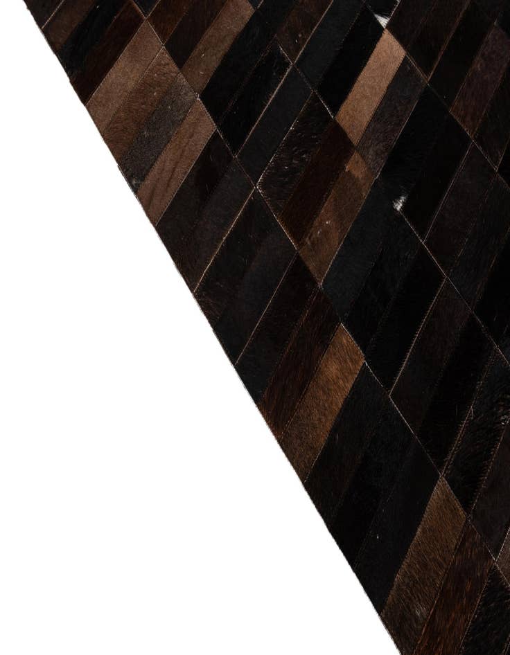 Detail image of  4' 11 x 8' Cowhide - Patchwork Rug