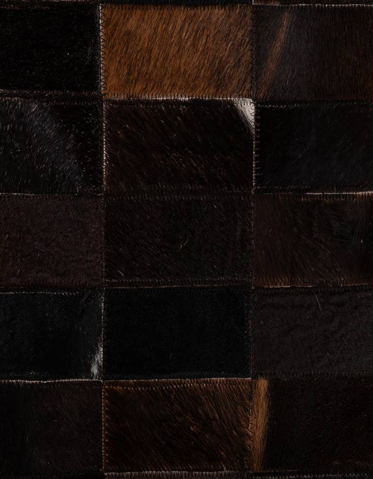 Detail image of  4' 11 x 8' Cowhide - Patchwork Rug