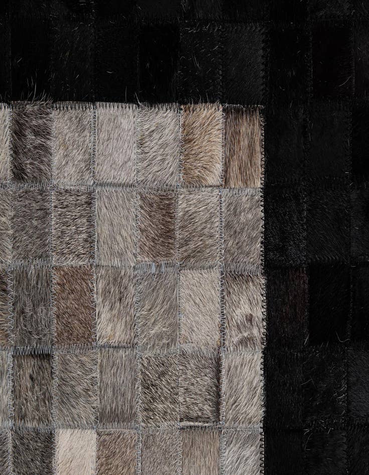Detail image of  5' x 8' Cowhide - Patchwork Rug