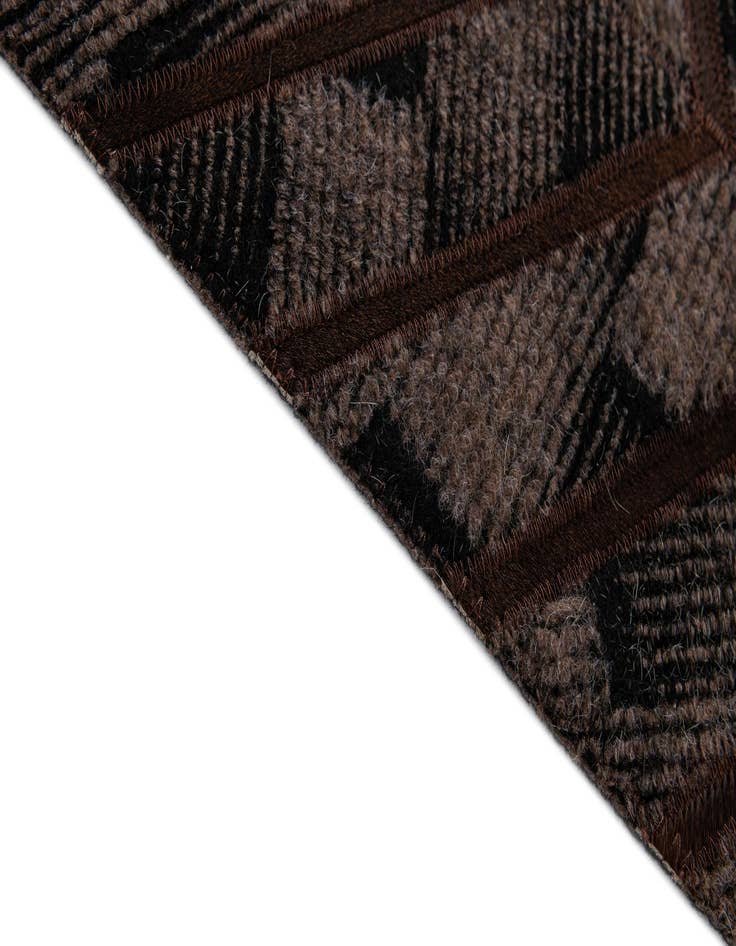 Detail image of  4' 11 x 7' 11 Cowhide - Patchwork Rug