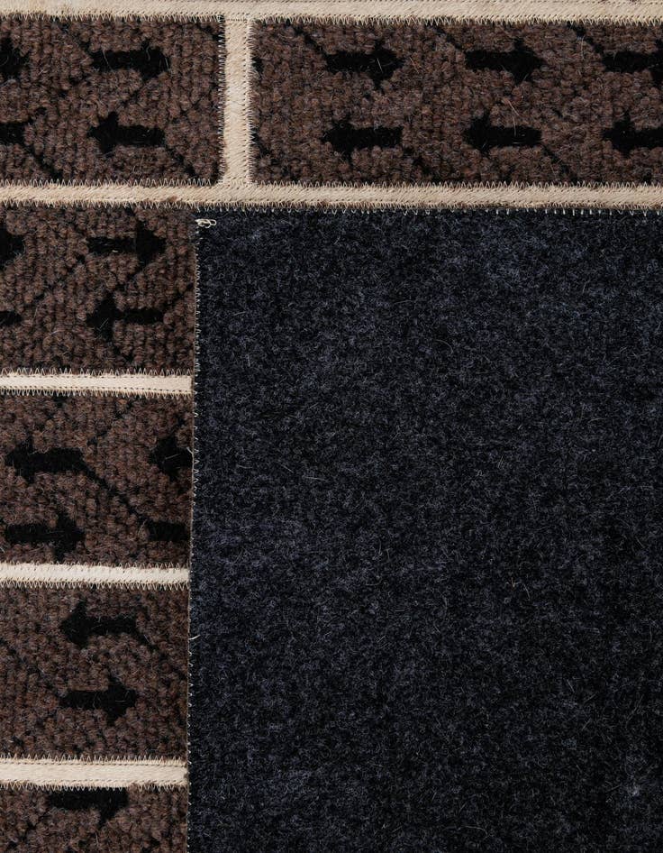 Detail image of  5' x 7' 8 Cowhide - Patchwork Rug