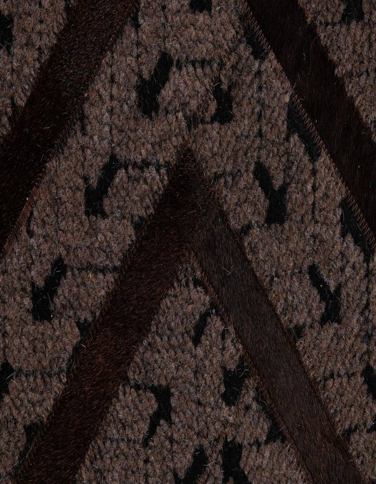 Detail image of  4' 11 x 7' 11 Cowhide - Patchwork Rug