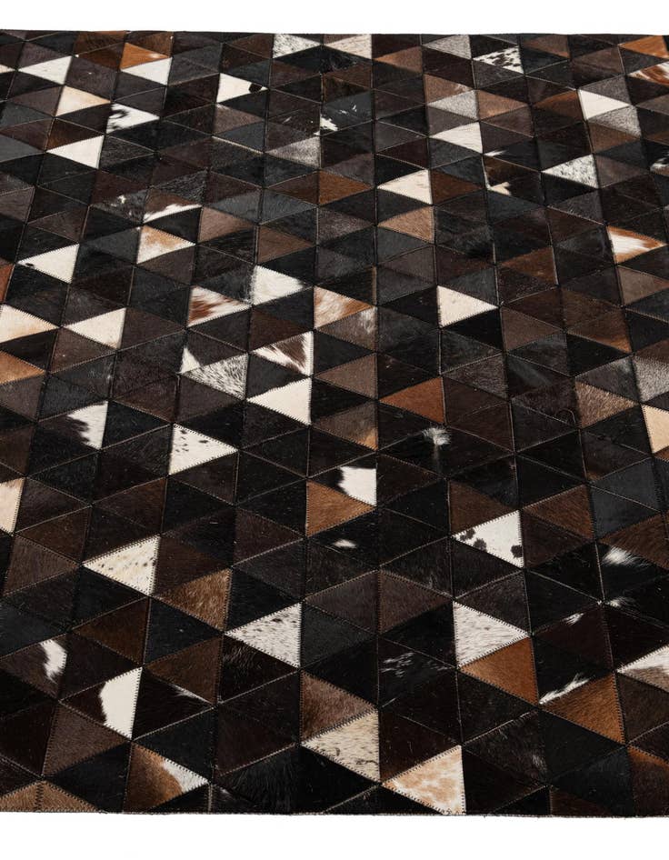 Detail image of  5' 1 x 8' Cowhide - Patchwork Rug