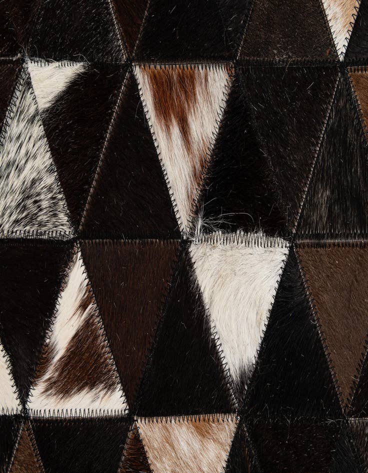Detail image of  5' 1 x 8' Cowhide - Patchwork Rug