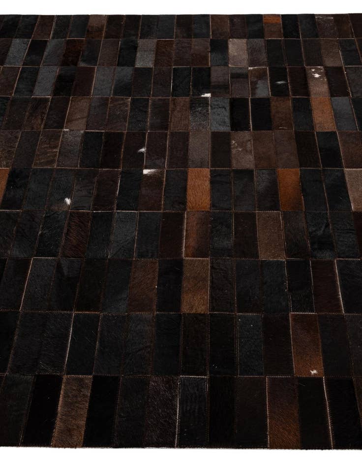 Detail image of  4' 11 x 8' Cowhide - Patchwork Rug