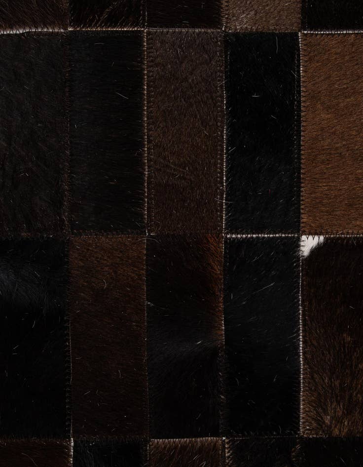 Detail image of  5' 2 x 8' Cowhide - Patchwork Rug