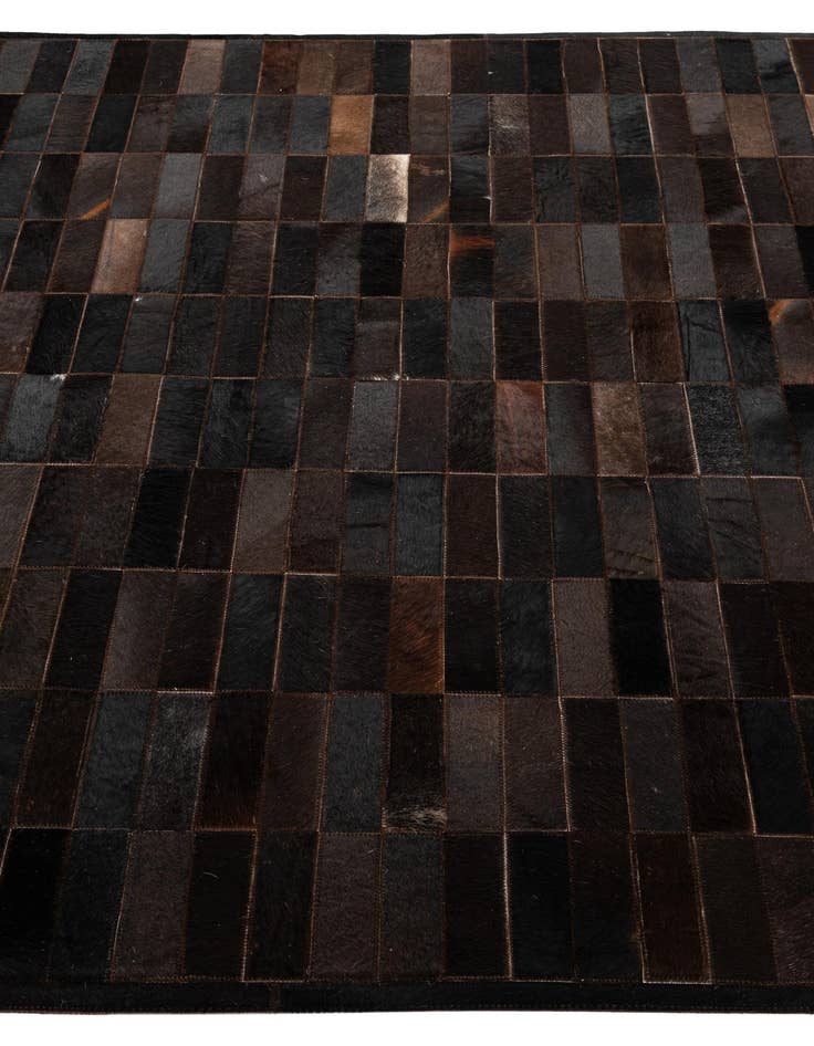 Detail image of  5' 1 x 8' Cowhide - Patchwork Rug