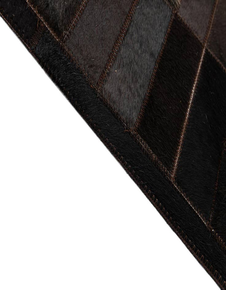 Detail image of  5' 1 x 8' Cowhide - Patchwork Rug