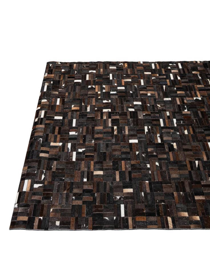 Detail image of  5' 2 x 8' Cowhide - Patchwork Rug