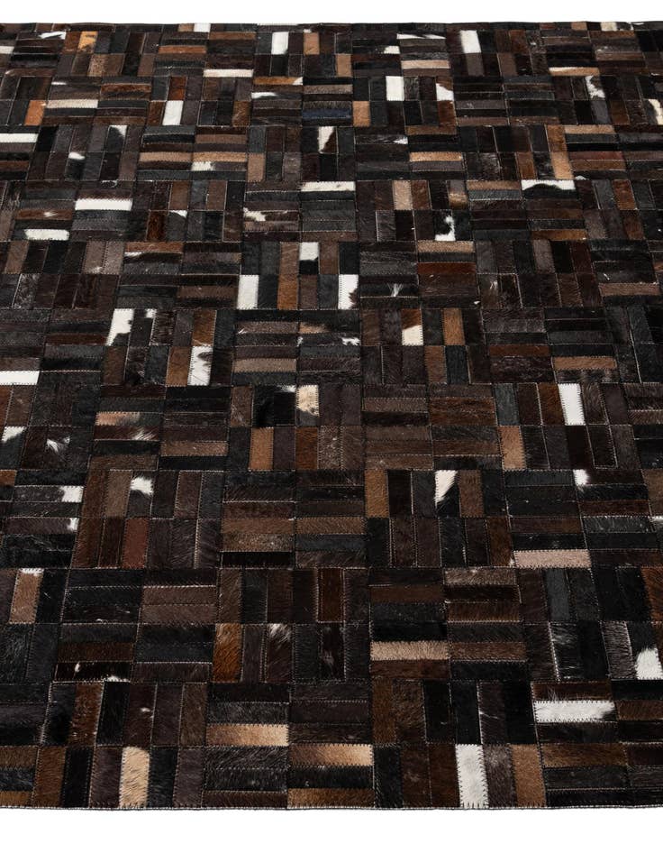 Detail image of  5' 2 x 8' Cowhide - Patchwork Rug