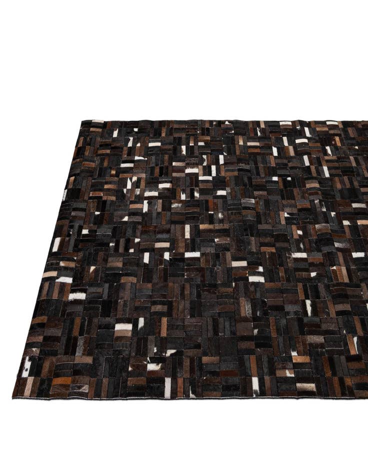 Detail image of  5' x 7' 11 Cowhide - Patchwork Rug