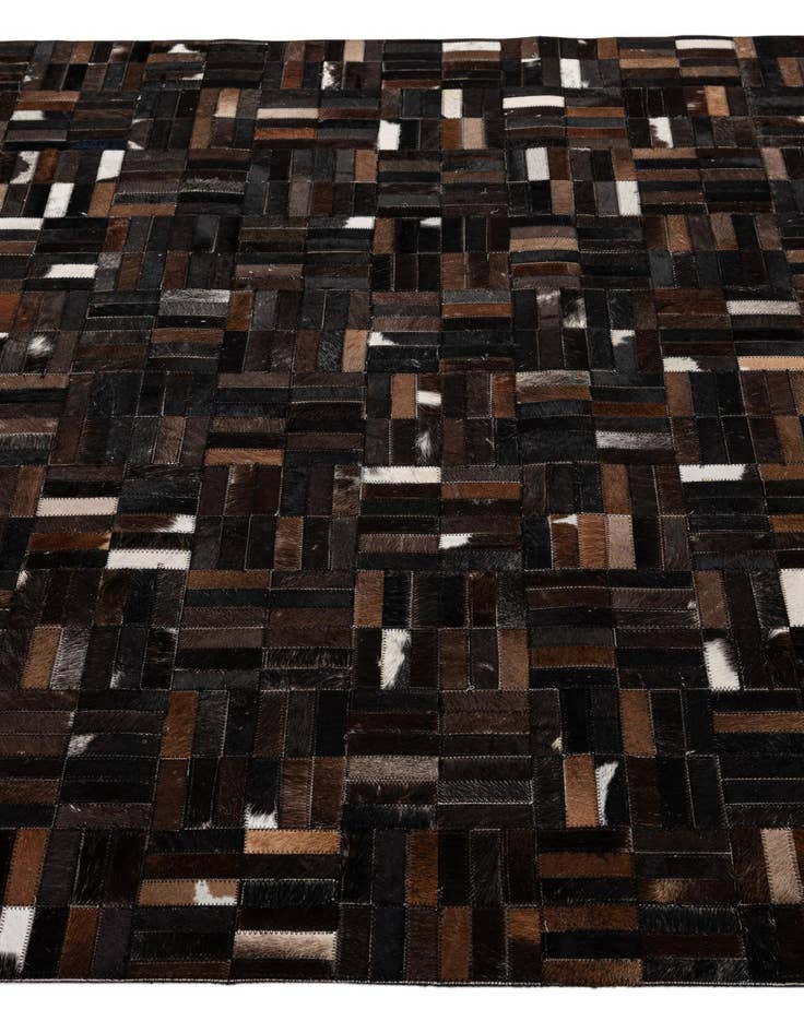 Detail image of  5' x 7' 11 Cowhide - Patchwork Rug
