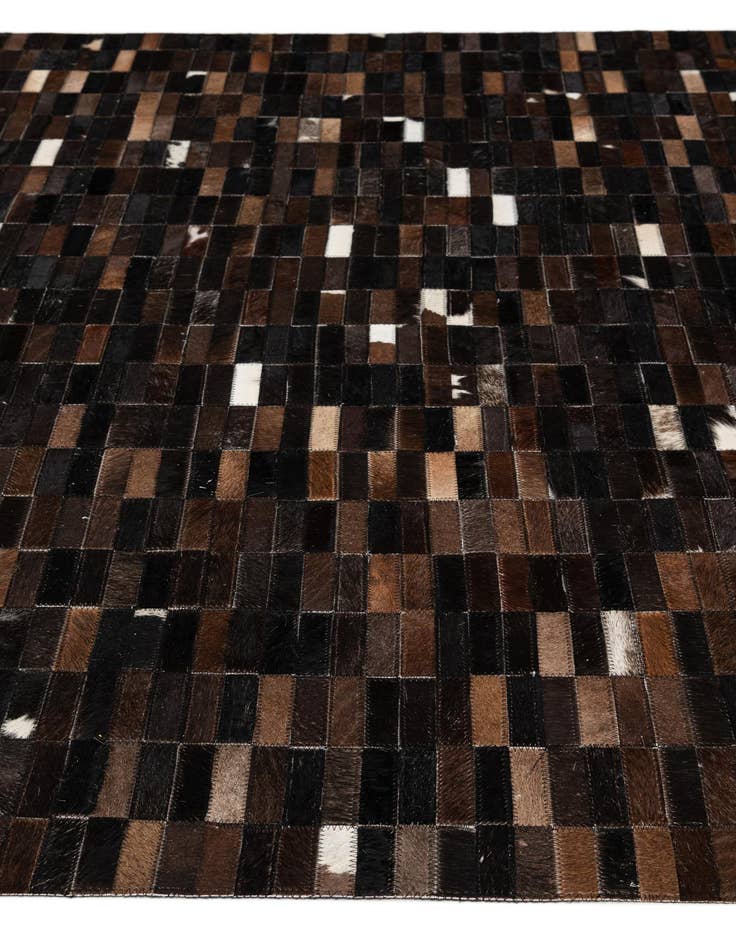 Detail image of  5' 2 x 8' Cowhide - Patchwork Rug