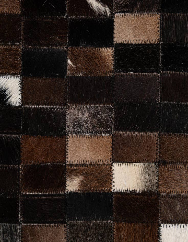 Detail image of  5' x 8' Cowhide - Patchwork Rug
