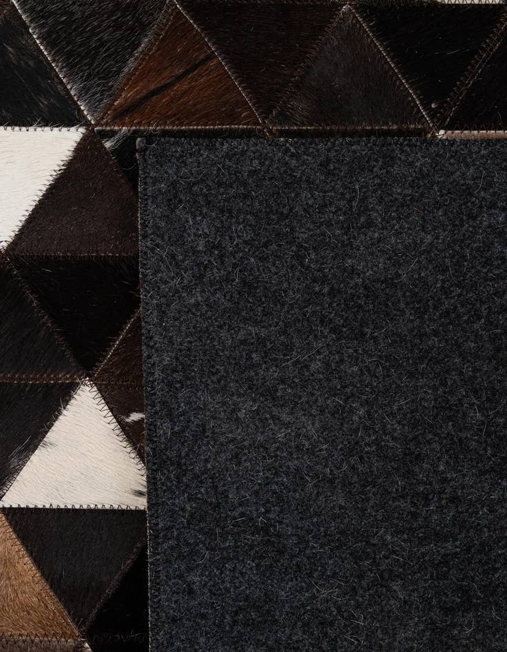 Detail image of  5' x 7' 11 Cowhide - Patchwork Rug