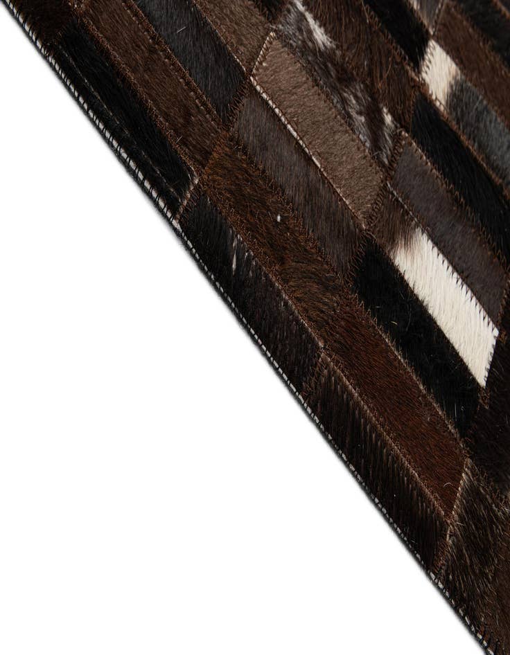 Detail image of  5' 1 x 8' Cowhide - Patchwork Rug