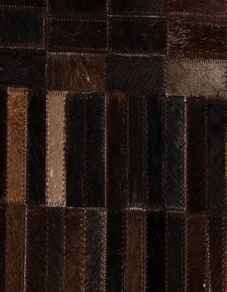 Detail image of  5' 1 x 8' Cowhide - Patchwork Rug