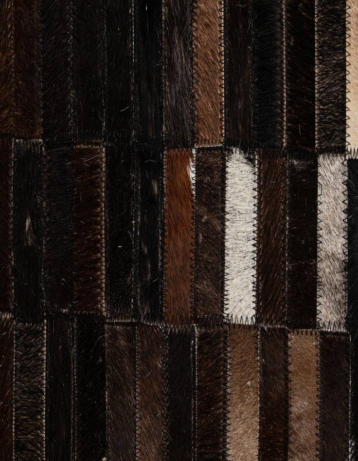 Detail image of  5' x 8' Cowhide - Patchwork Rug