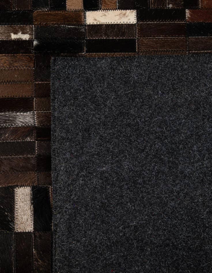 Detail image of  5' 1 x 8' Cowhide - Patchwork Rug
