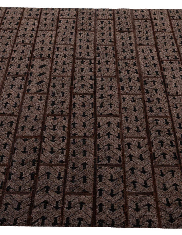 Detail image of  5' x 7' 8 Cowhide - Patchwork Rug