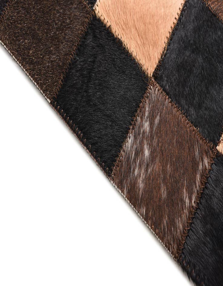Detail image of  5' x 7' 10 Cowhide Rug