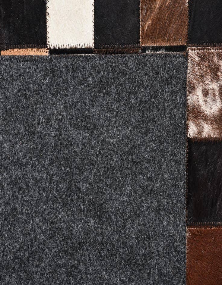 Detail image of  5' x 7' 10 Cowhide Rug