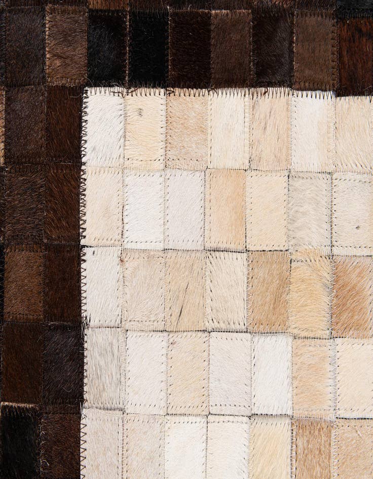 Detail image of  8' 1 x 10' Cowhide Stocks Rug